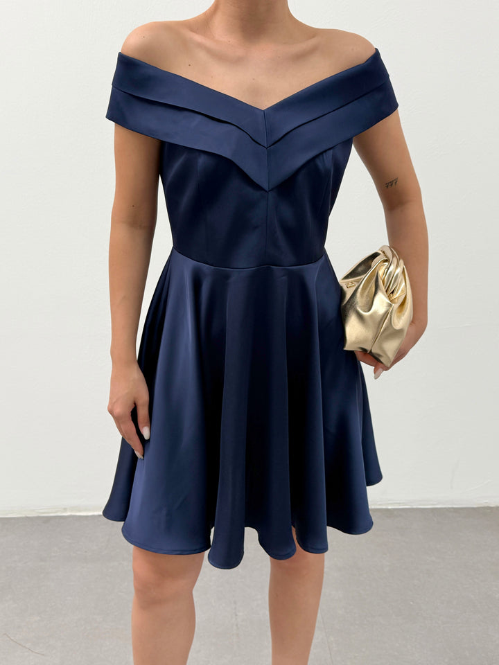 Never Needy Madonna Collar Dress | Blue
