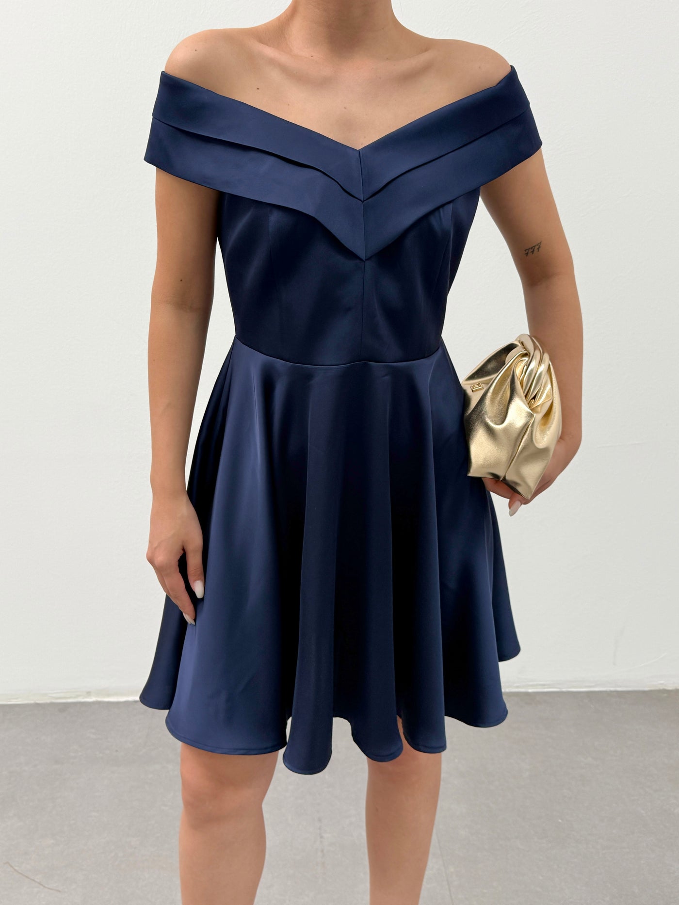 Never Needy Madonna Collar Dress | Blue
