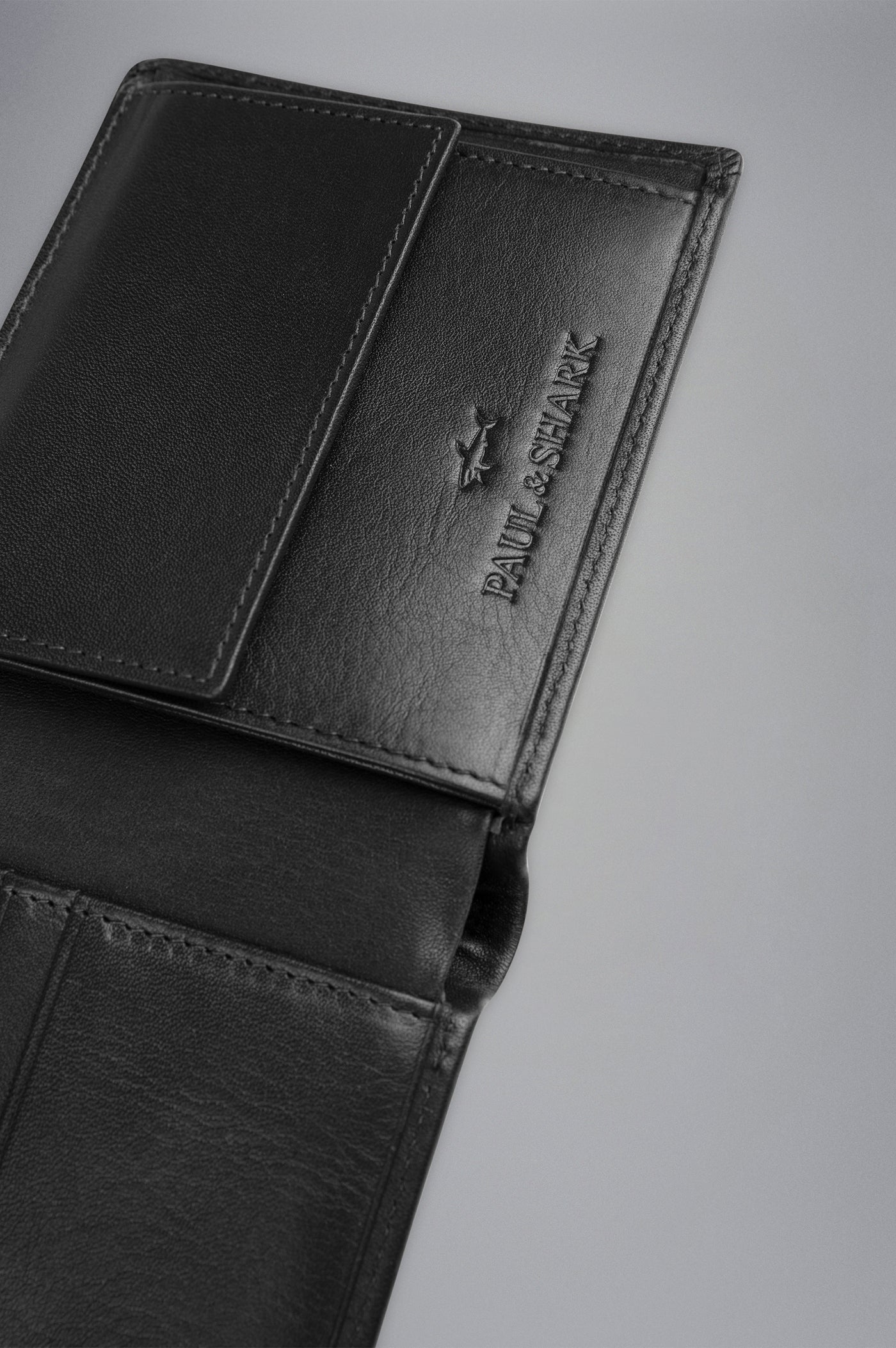 Paul & Shark Leather Billfold Coin Wallet | Black