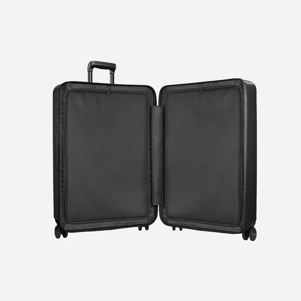 Horizn Studios H7 Air Check-In Luggage (88L) | Black